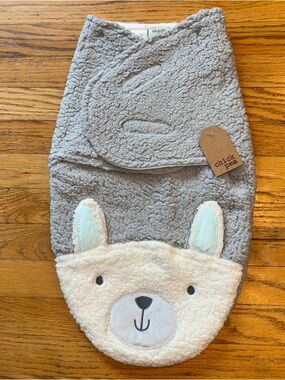 NEW! Chick Pea Gray White Bunny Baby Swaddle Sherpa 3-6 months